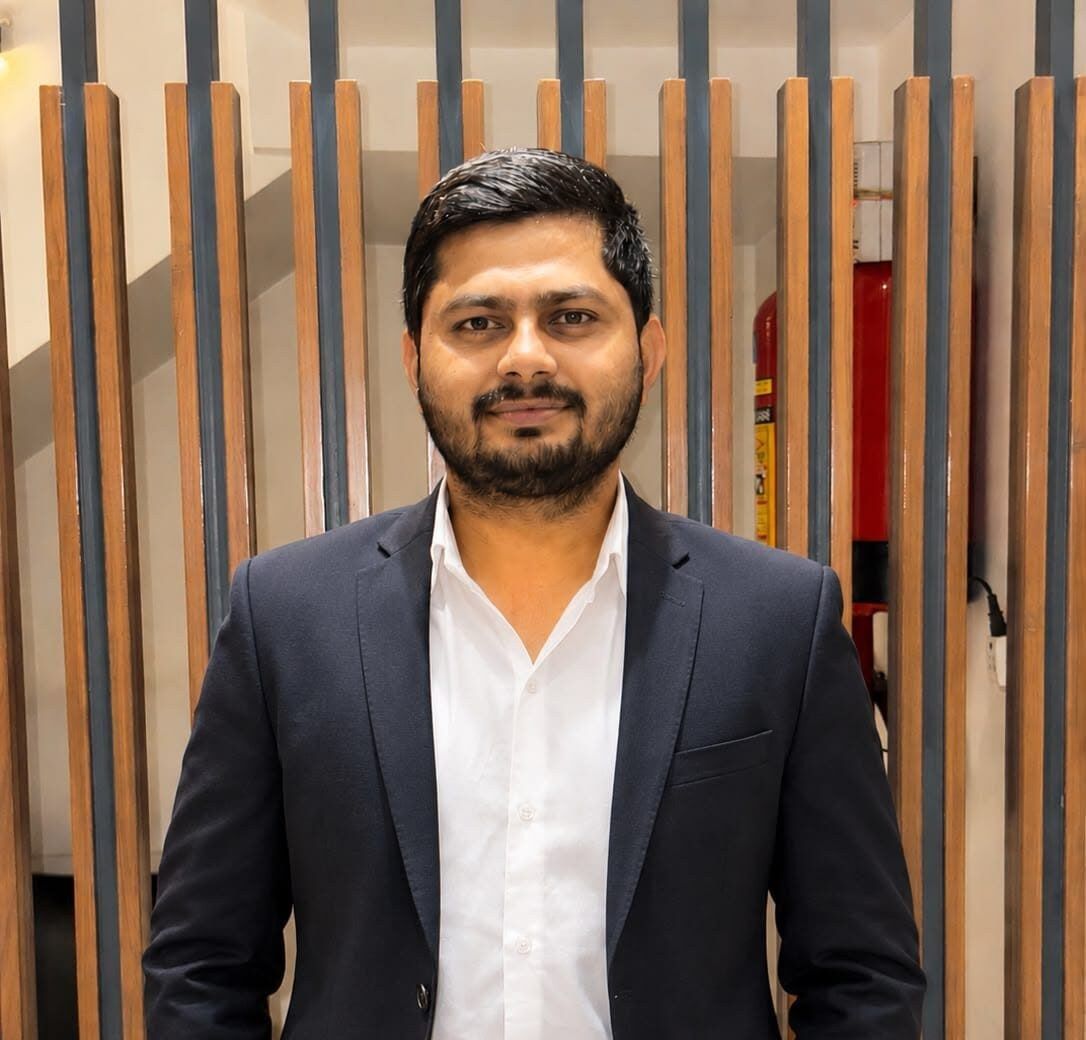 Akshay Kumar, Relationship Associate — Sales