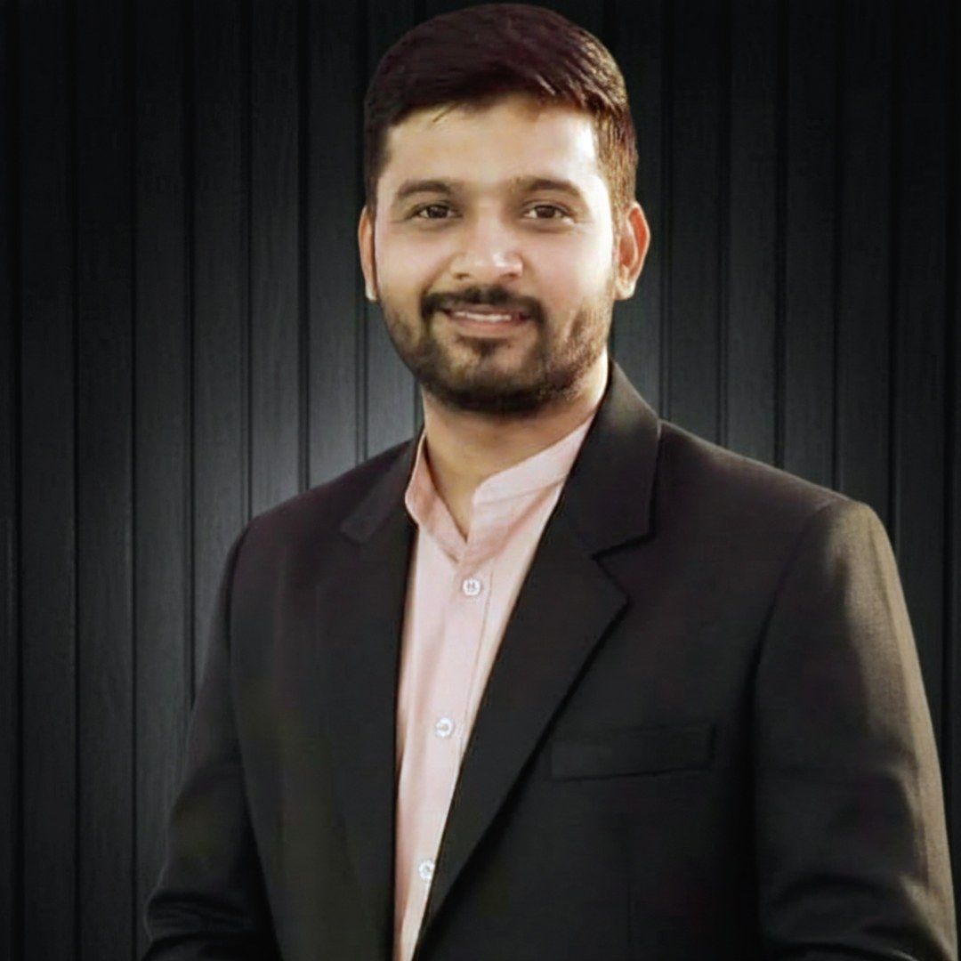 Giriraj Kumar Chhangani, Relationship Manager — Dealing